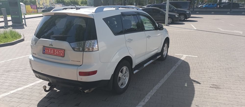 Mitsubishi outlander XL