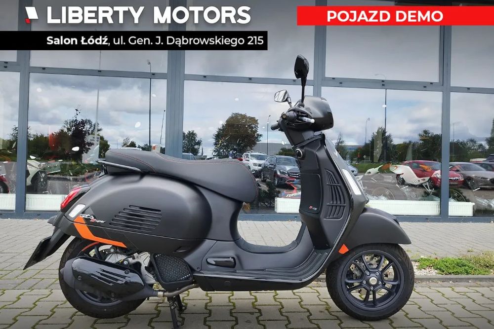 Vespa GTS Super Sport 125 E5+2024 / Okazja tylko 155 km przebiegu / Demo