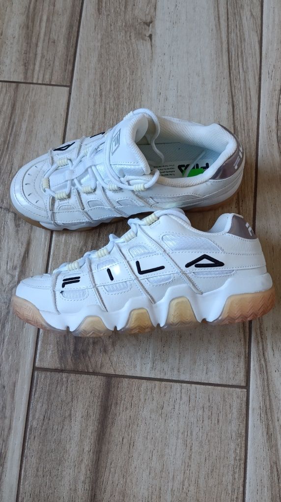 Fila кроссовки женские 38,5р