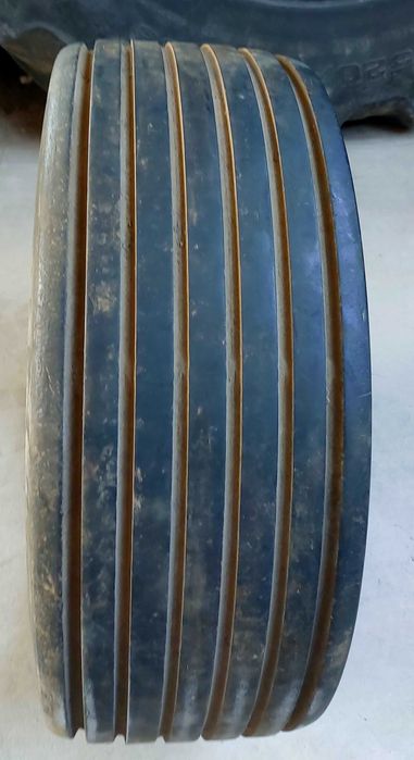 Sprzedam używaną oponę rolniczą 27 x 9.50-15 4 PLY Good Year Terra-Rib