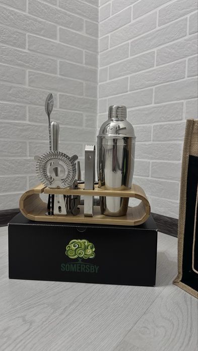 Барний набір для приготування коктейлів.