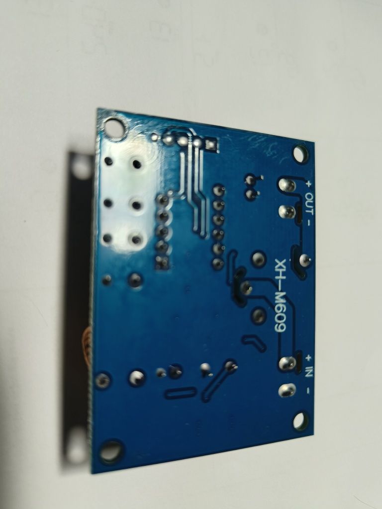 Контролер разряда аккумулятора XH-M609 12-36В