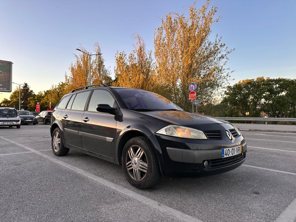 Megane completa valor 2.300 €