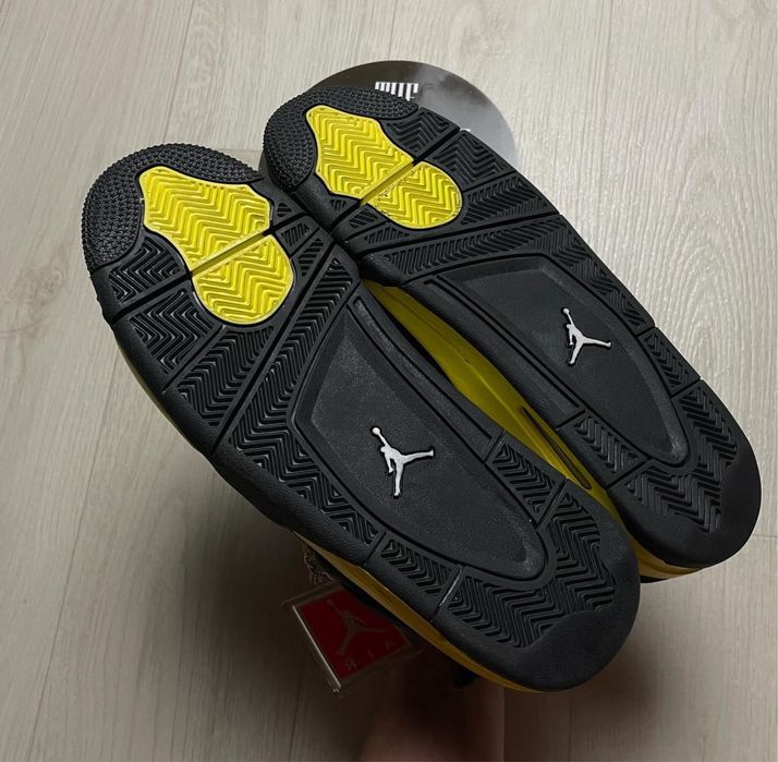 Джордан| Jordan 4 Retro Thunder