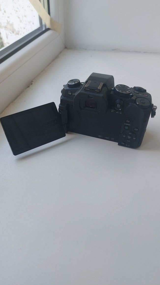Panasonic Lumix G80 з об'єктивами