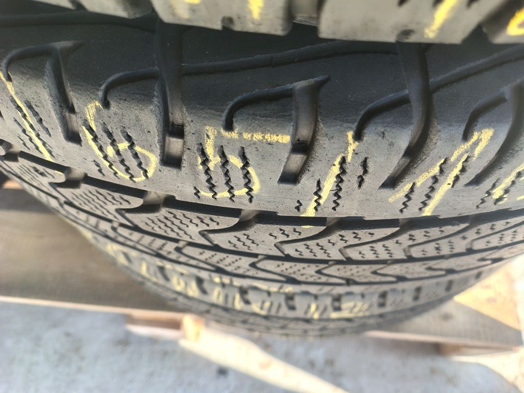 Opony zimowe bus Goodyear ultraGrip cargo 235/65/16c