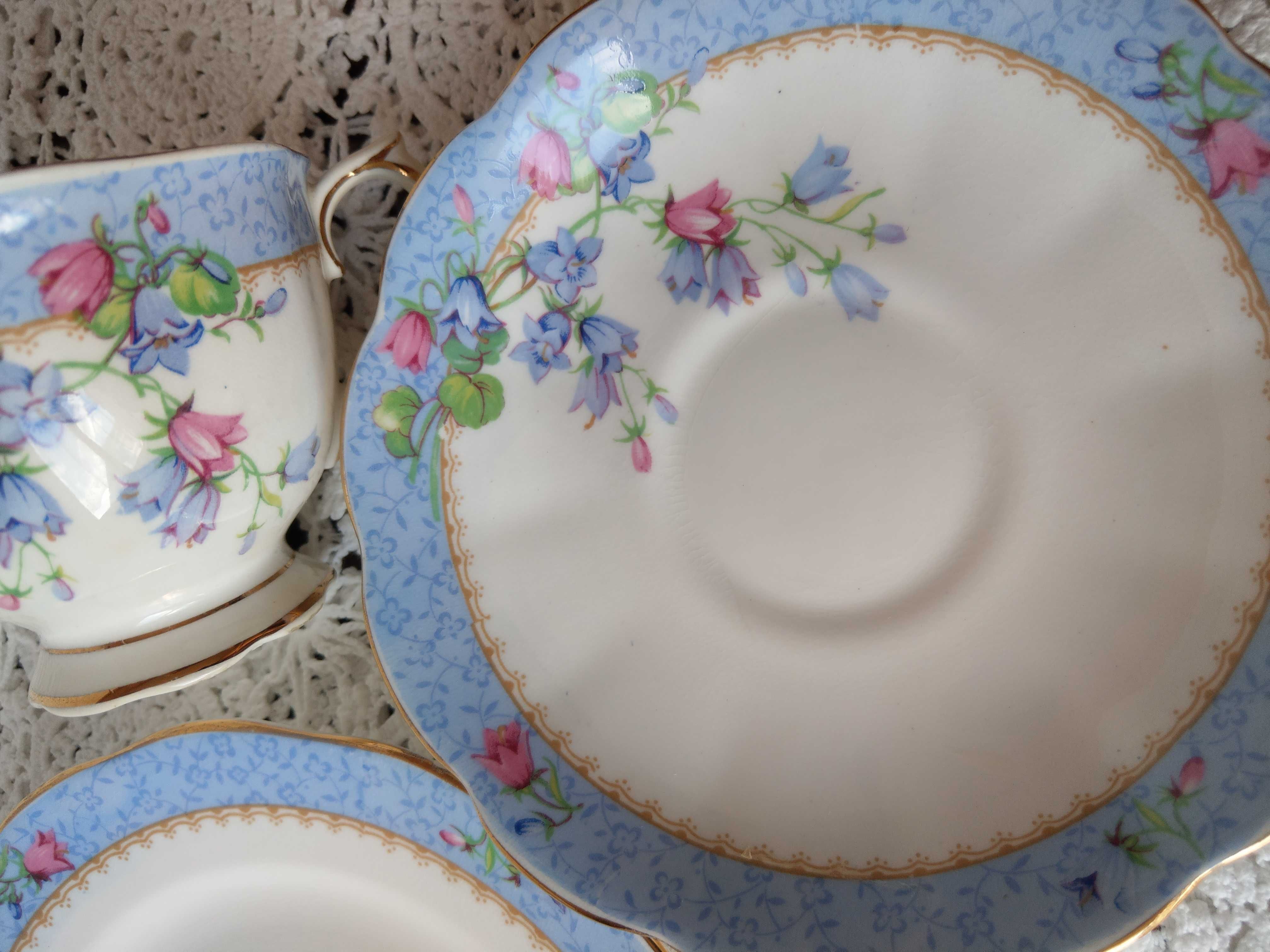 Przedwojenna Rzadka Royal Albert Antyk
Angielska Porcelana
Filiżanka