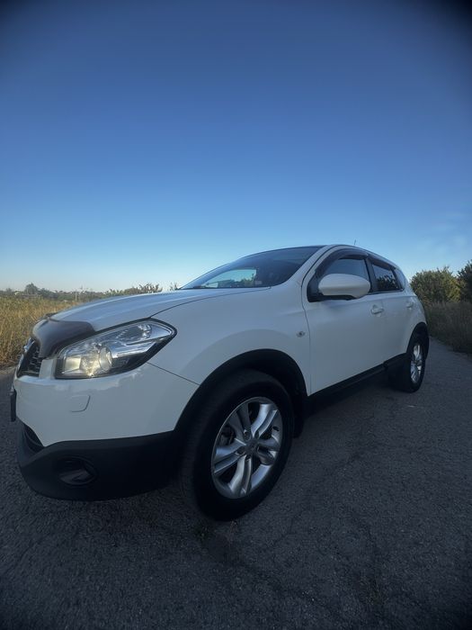 Продам Nissan Qashqai 1,6 бензин 2012 р.в.
