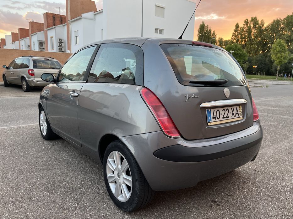 Lancia ypsilon 1.2 ano 2004