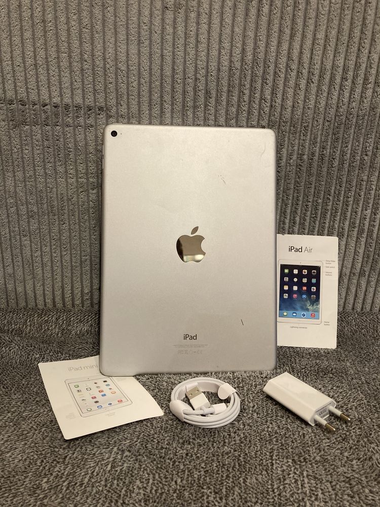 Tablet apple ipad air 2 - dobry stan , ladowarka w komplecie