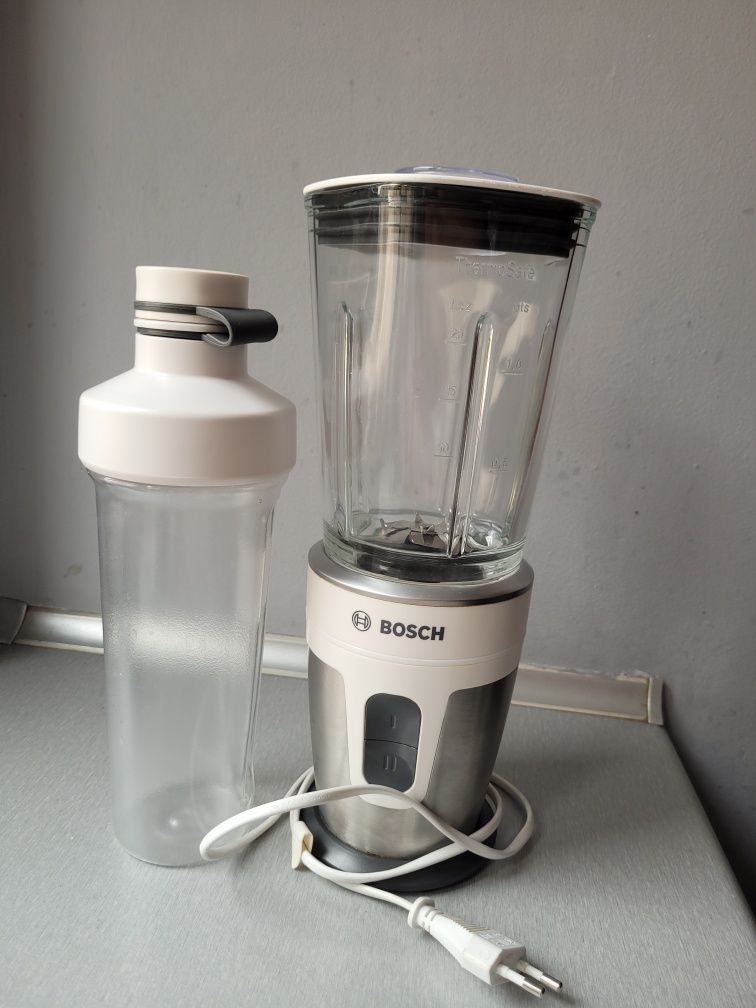 VitaStyle Mixx2Go blender Bosch MMBM7G2M