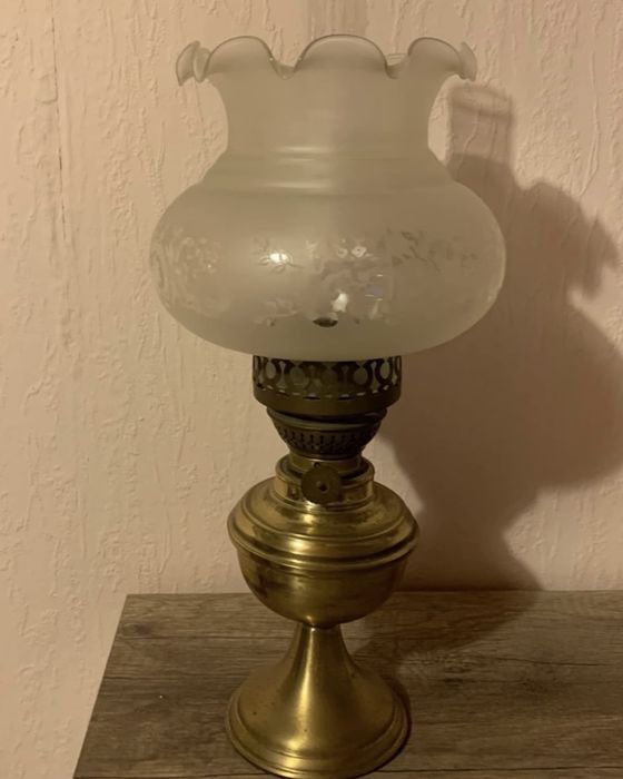 Orginalna stara lampa naftowa