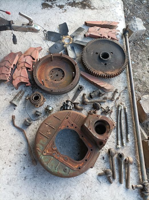 Запчасти б.у на ЮМЗ