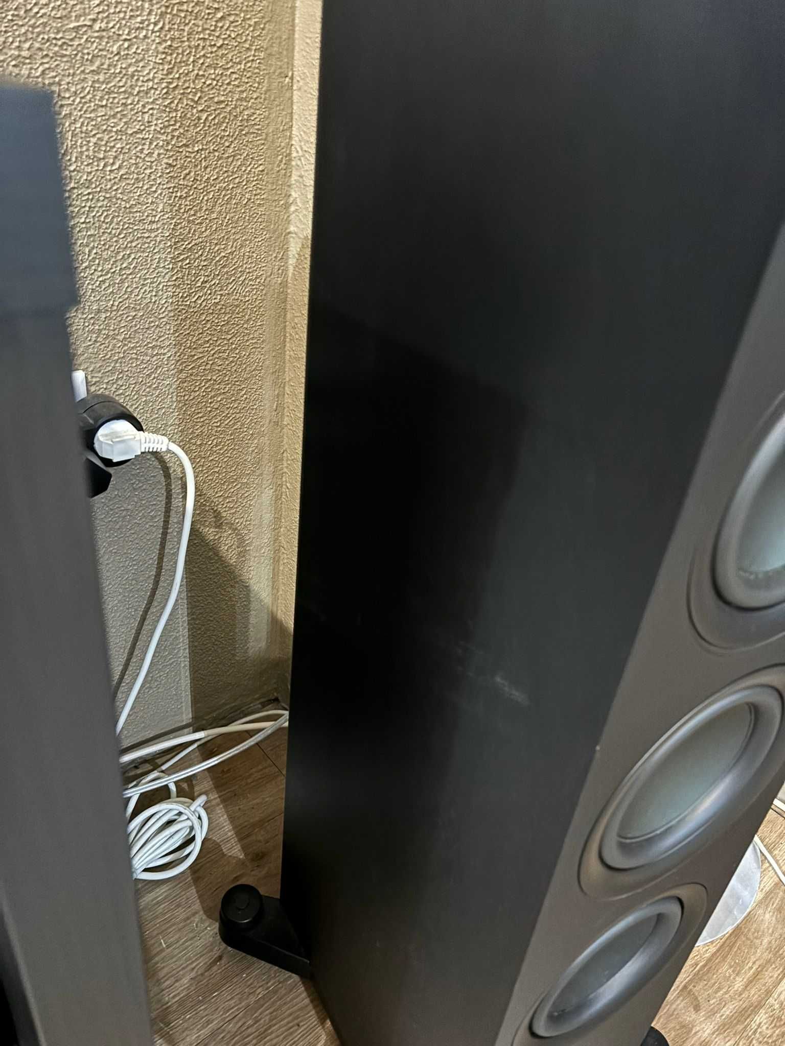 KEF Q550 - Colunas de Som