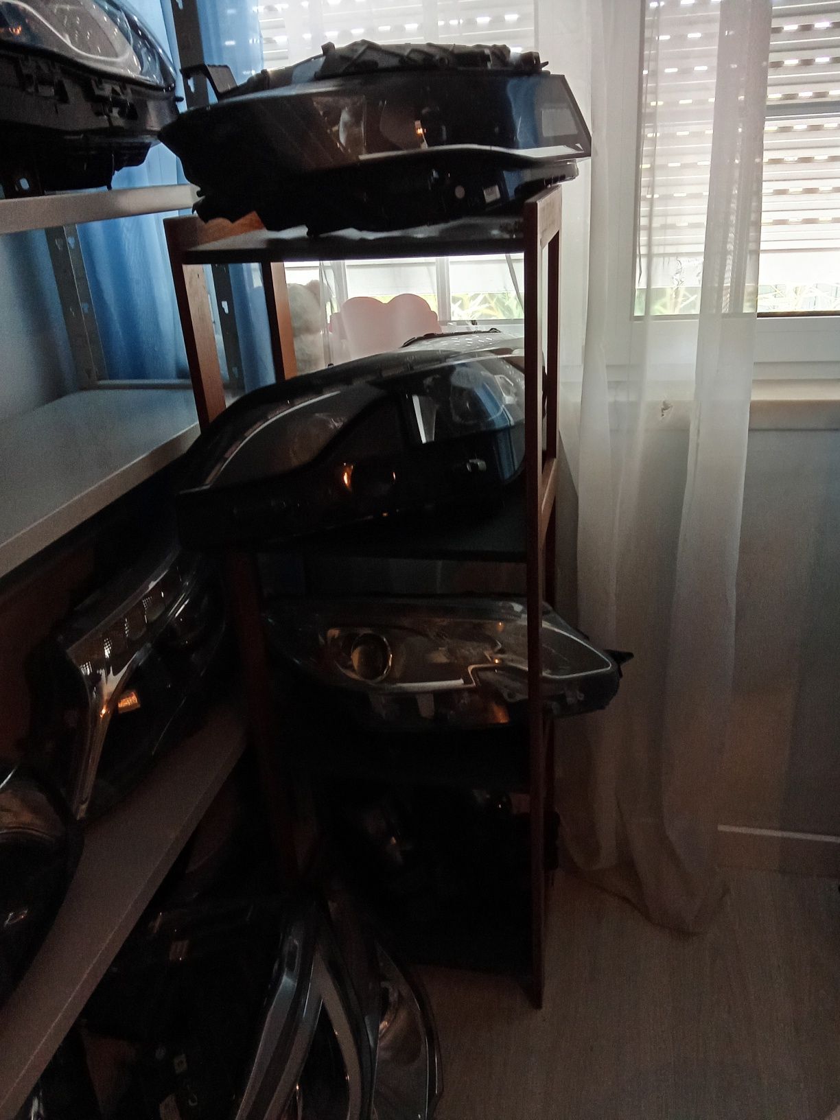 Farol Peugeot recente