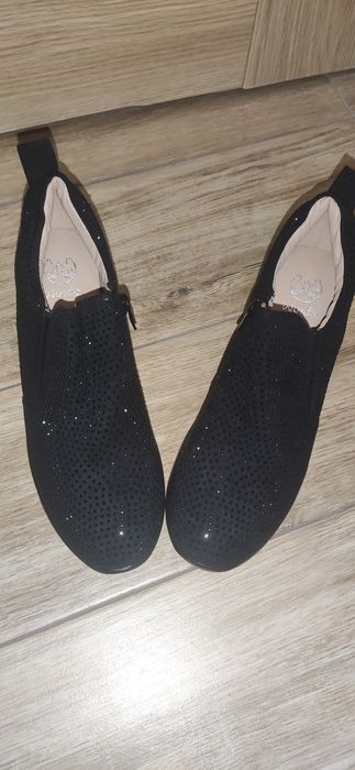 Blik blink mieniące się buty czarne kryształki 39