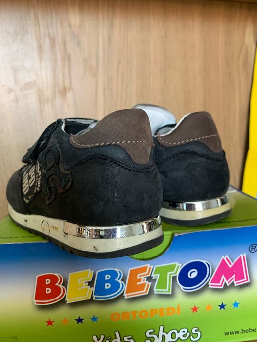 Шкіряні ортопедичні кросівки Bebetom