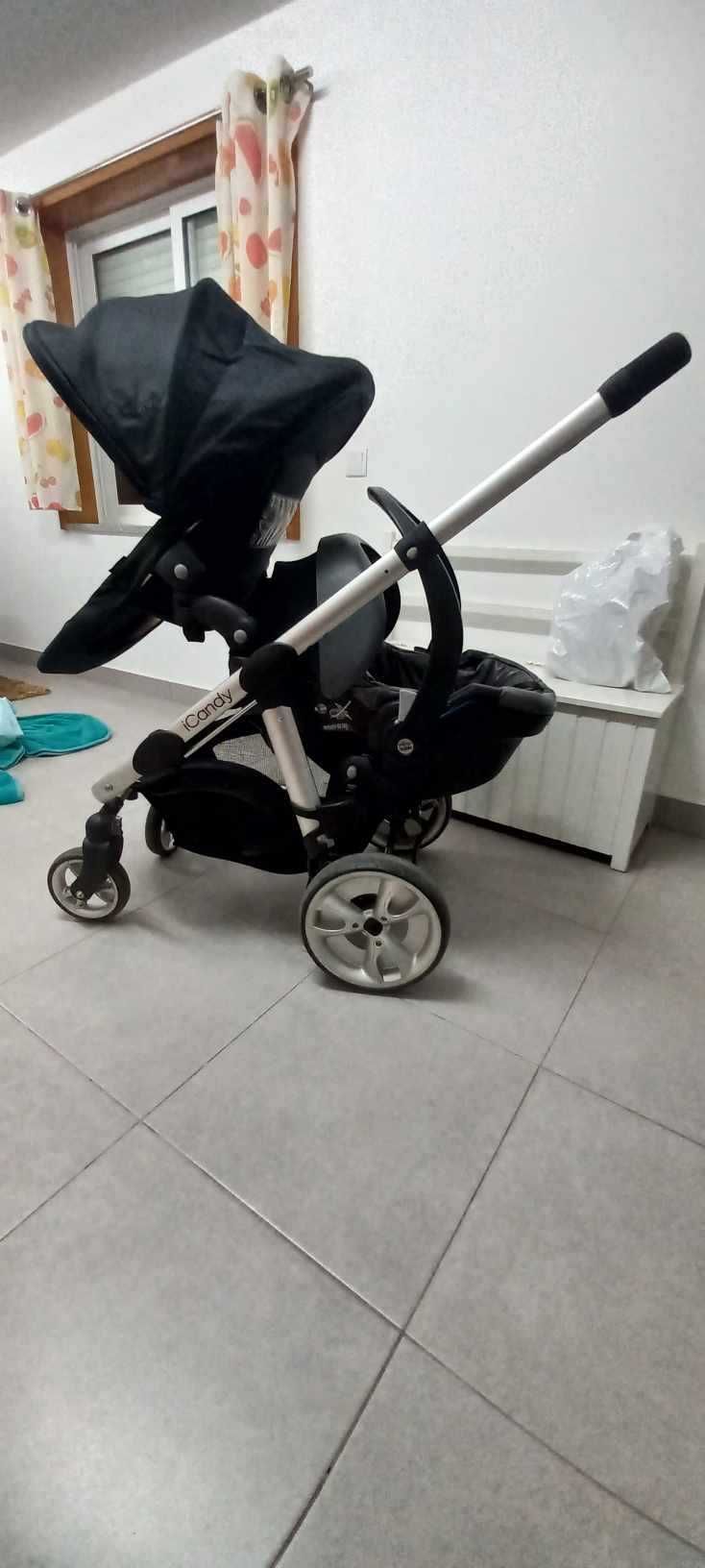 Carrinho de gémeos