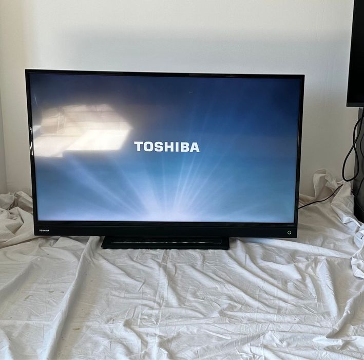 Televisao toshiba 43”