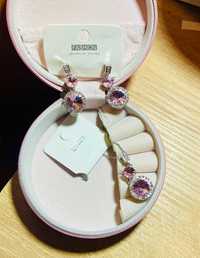 zestaw biżuterii naszyjnik + kolczyki z różowym kryształem