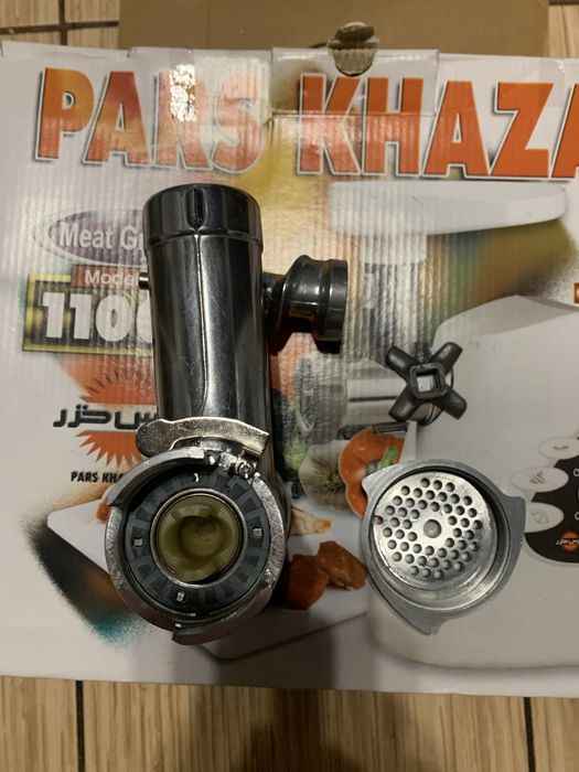 Мясорубка Pars Khazar MG1100P