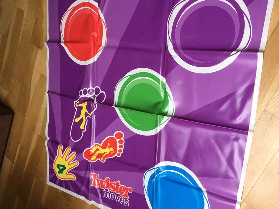 Gra na imprezę Twister movies od Hasbro