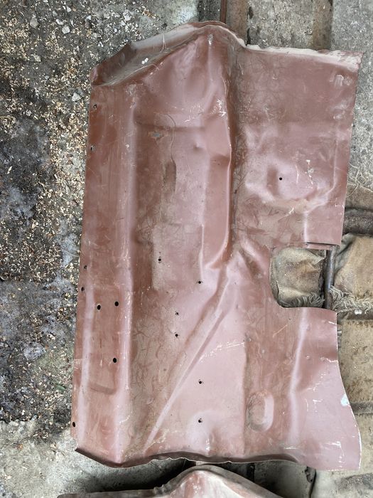 бризговик крила ГАЗ 24