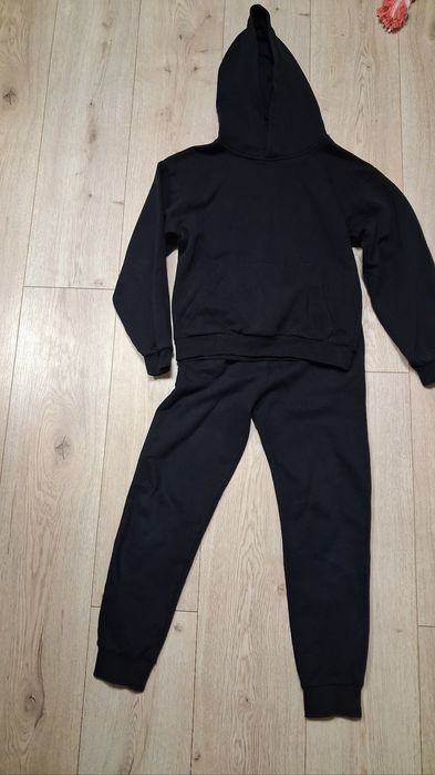 Класний костюм на флісі  чорного кольору , унісекс д