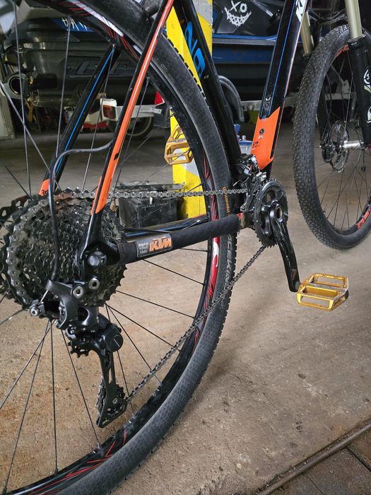 Rower MTB KTM Aera 29' - bardzo lekki rower z karbonu hardtail