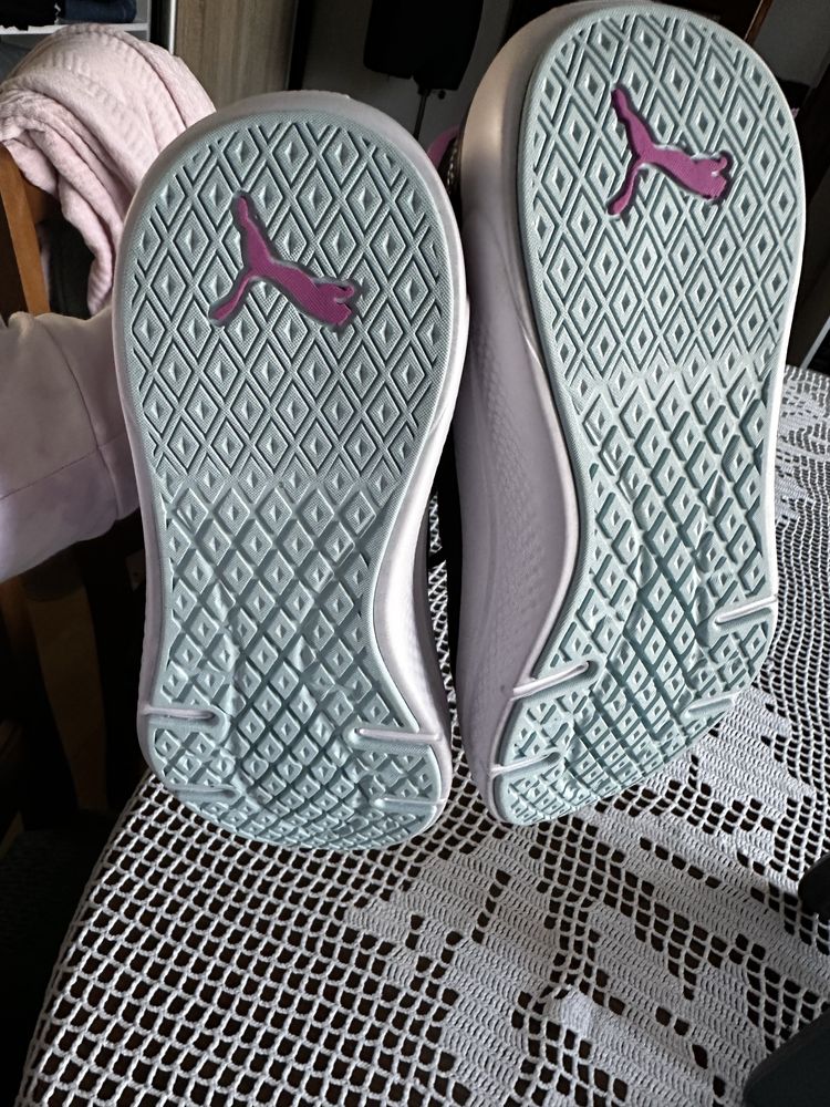 Оригінальні жіночі кросівки puma
