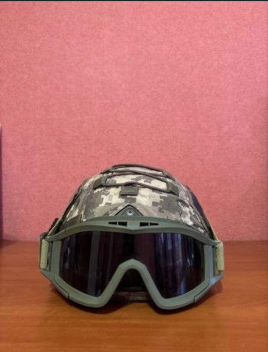 Продам захисний шолом