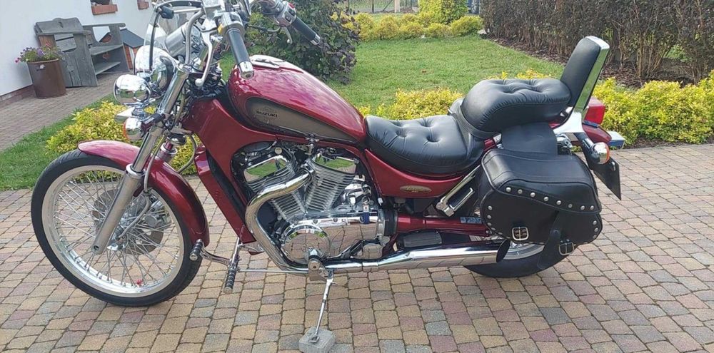 Suzuki Intruder VS 800
