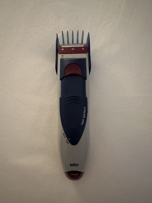 Maquina cortar cabelo em otimo estado