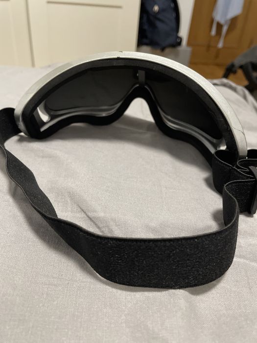 Óculos para fazer ski ou snowboard na neve