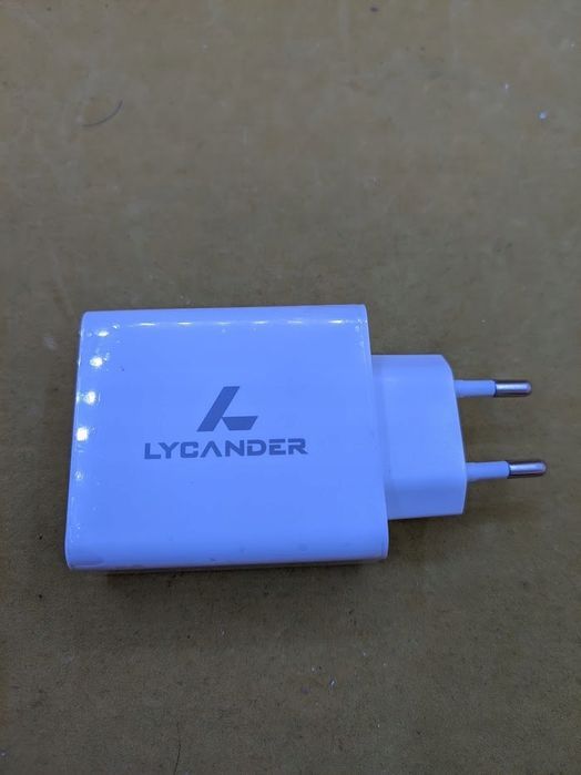 Likander Ładowarka sieciowa USB 5mA - Uniwersalna