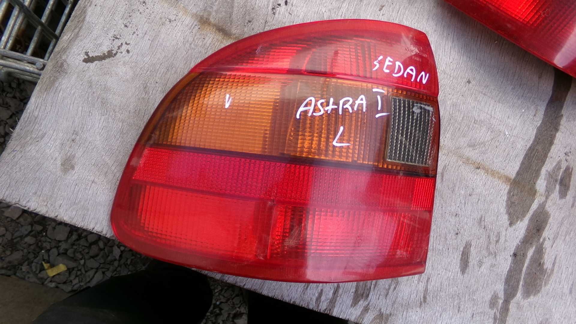 Maj5 Lampa lewa tylna opel astra F I 1 sedan wysyłka części