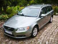Volvo V70 2.0F, Momentum, jasny środek, serwisowany, zarejestrowany, 2 kpl. kół