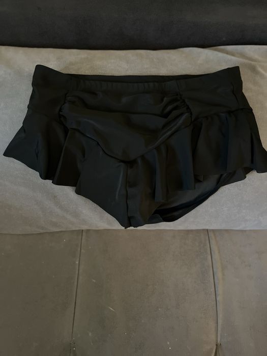 Majtki do bikini z falbankami maskujące XXL