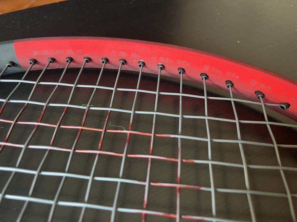Wilson Clash 100L v2 grip2 - 4 1/4