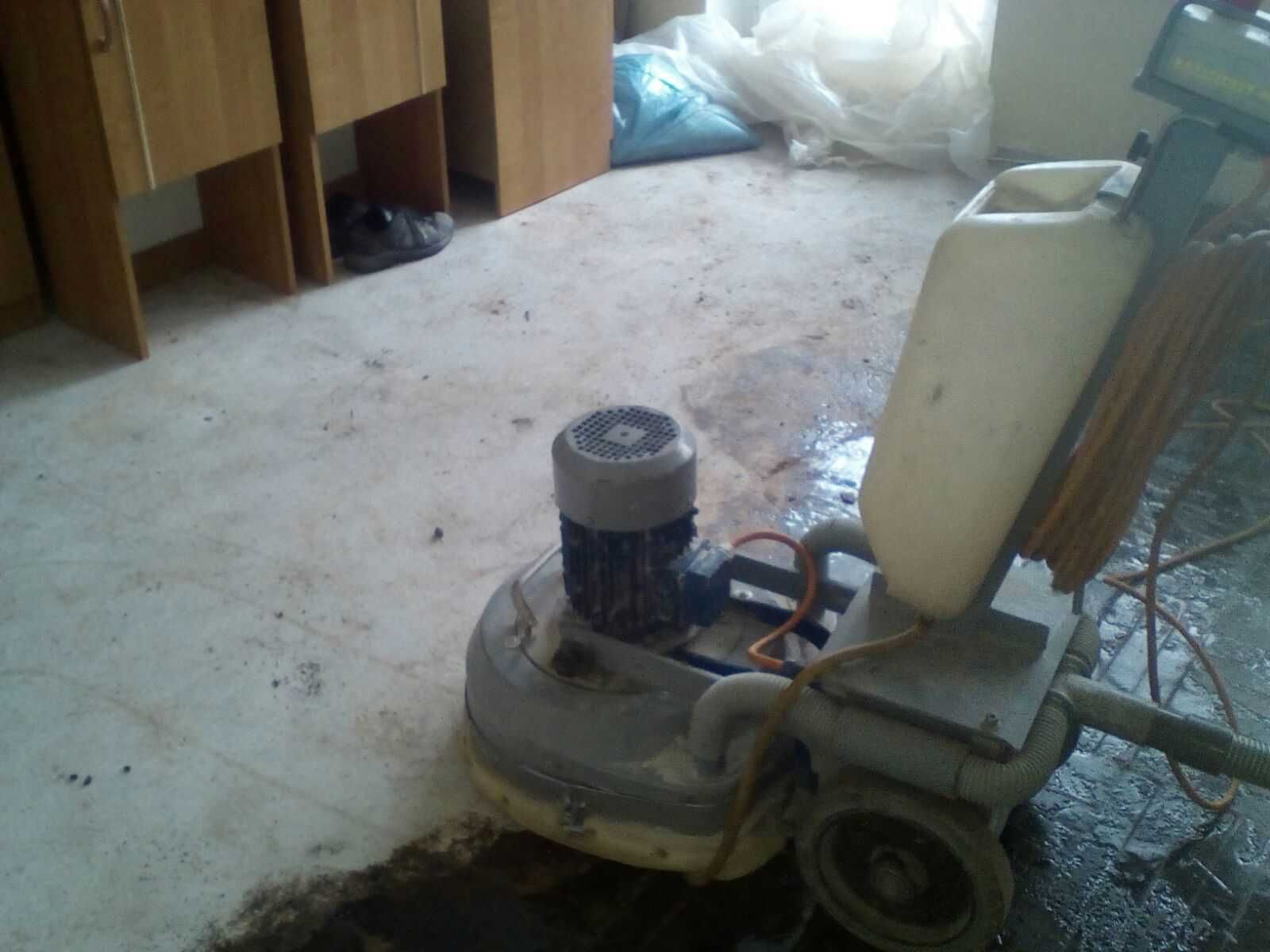 Usuwanie parkietu, subitu, lepiku, kleju
