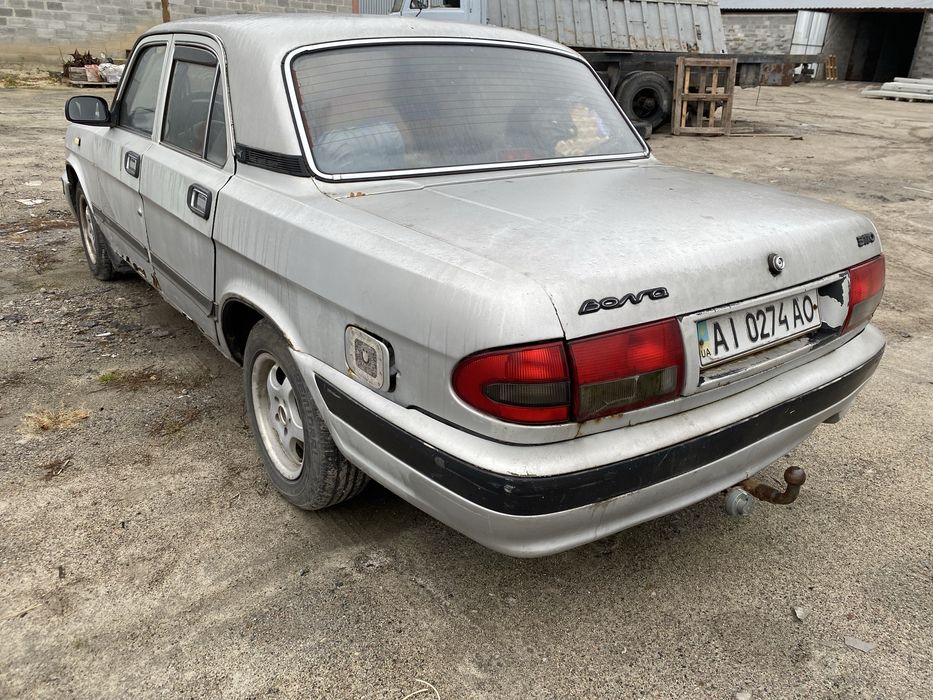 Волга 3110 на ходу з газом