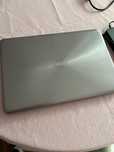 ASUS UX510U i7-6500U 2,5 Ghz, 15.6 cala, 16GB RAM, 256GB dysk SSD,