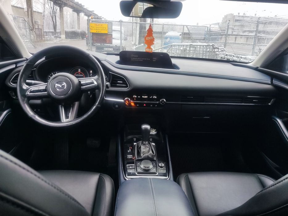 Автомобіль  Mazda cx30