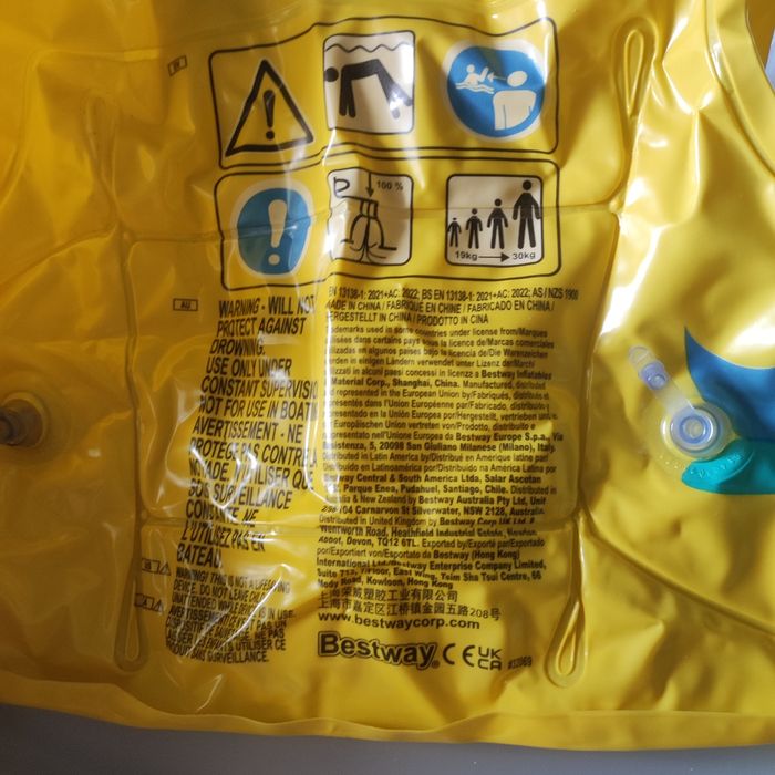 Дитячий надувний жилет Bestway 1-3 роки