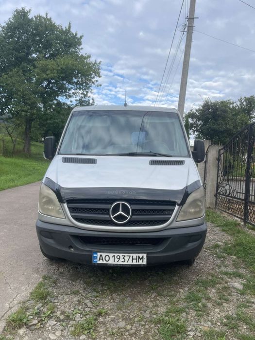 Мерседес спрінтер