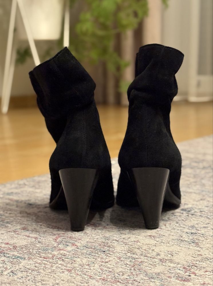 Botki zamszowe Lasocki