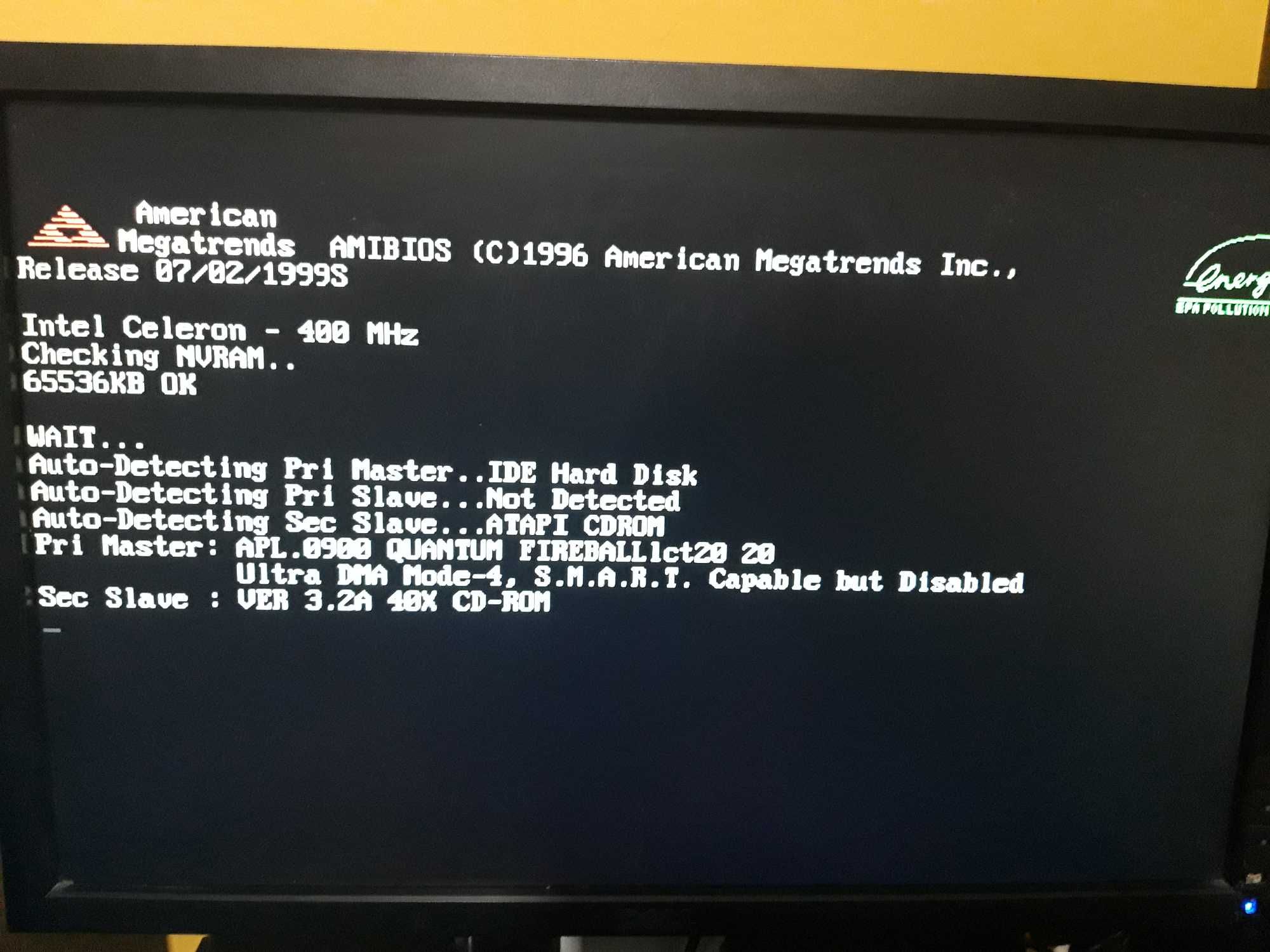 Retro komputer z lat 90, Socket 7, Windows 98, Pentium 90
