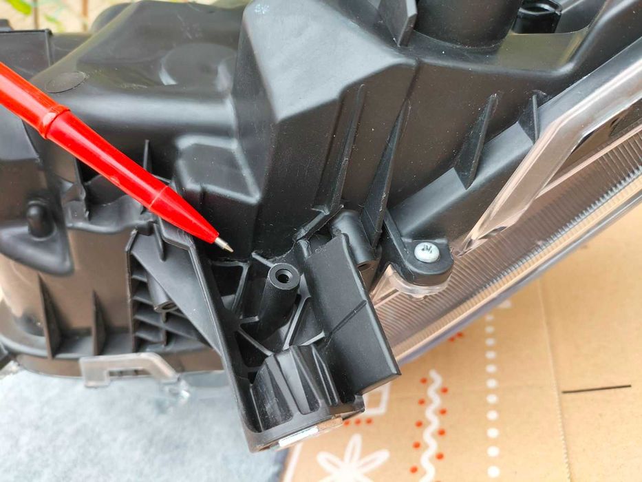 Фара Toyota RAV4 811100R160 USA 2019 2020 2021 2022 Оригінал США