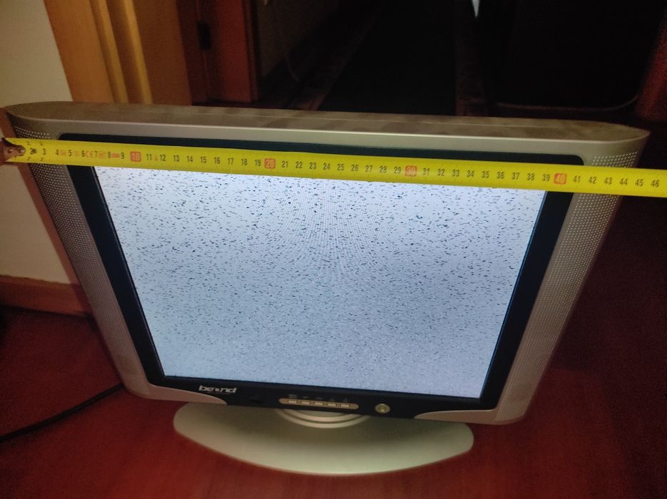 TV LCD Beond BTFT1711