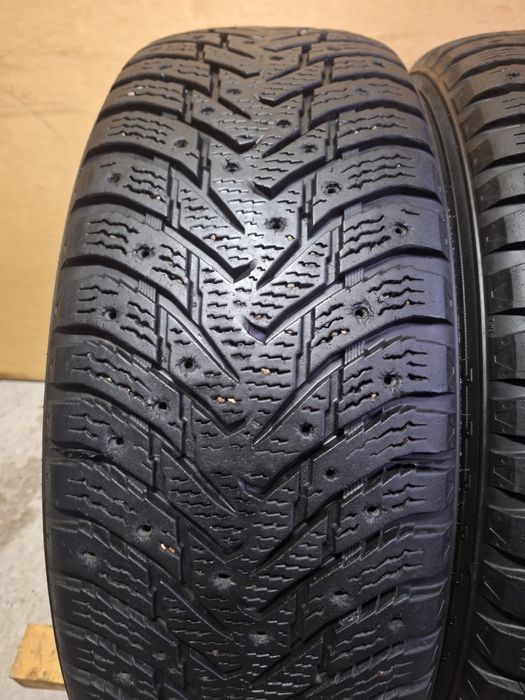 225/65 R17 Nokian  комплект